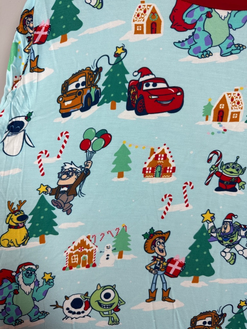 Little Sleepies Disney Pixar Christmas Village Men’s Pajama Top XXL NWOT - Picture 3 of 5